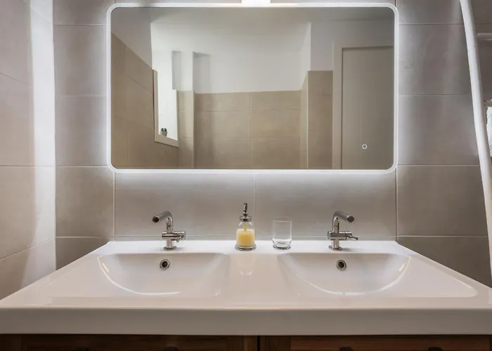 度假居 - 2br House With Amazing View - Caper 纳乌萨