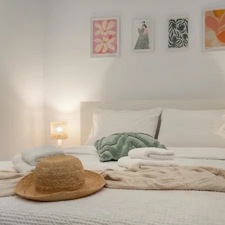 Caper-2 Bedroom Traditional With Amazing View *