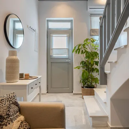 - 2br House With Amazing View - Caper Naousa (Paros)